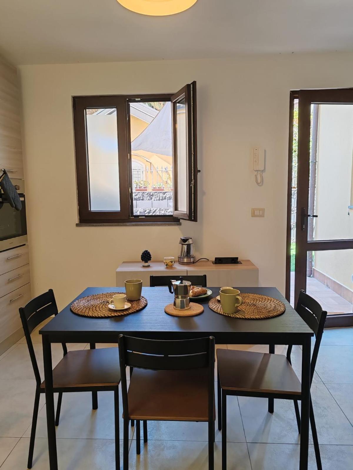 Etna Garden House: Oasis In The Heart Of Catania Villa Luaran gambar