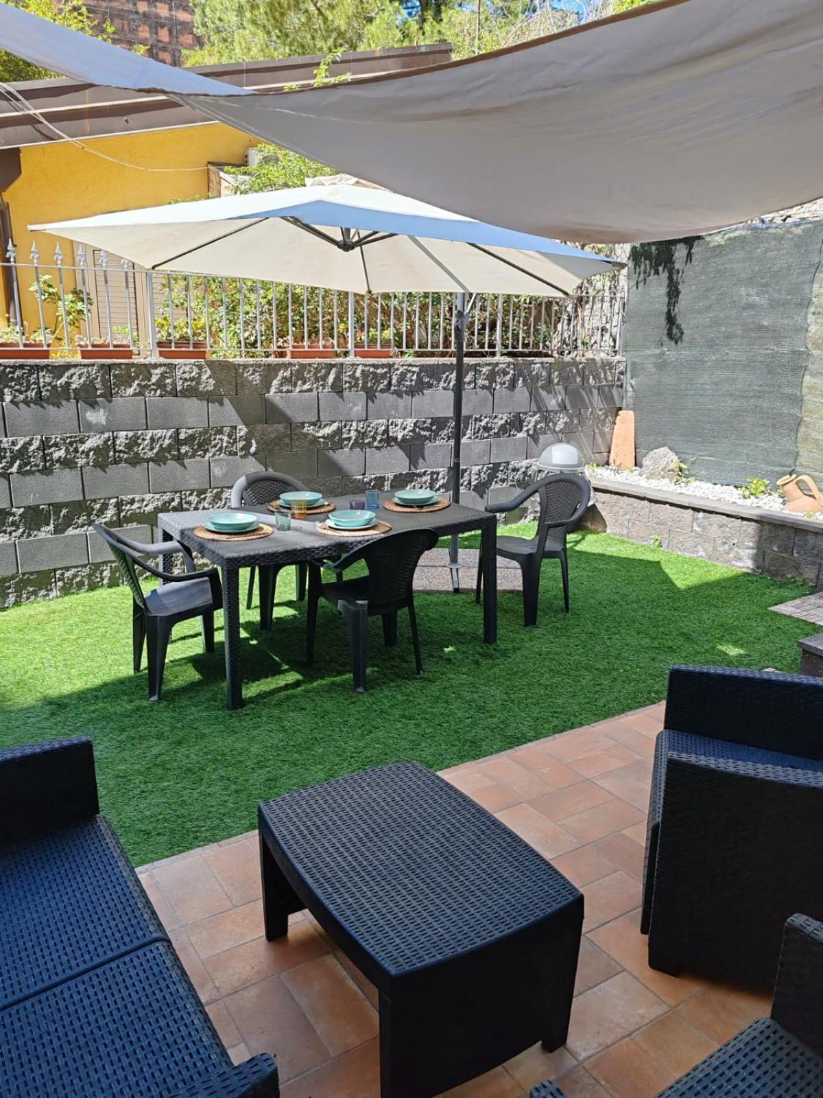 Etna Garden House: Oasis In The Heart Of Catania Villa Luaran gambar